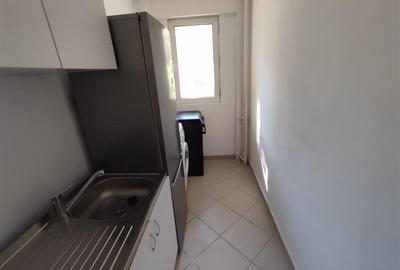 Vanzare apartament 2 camere Teiul Doamnei - 7