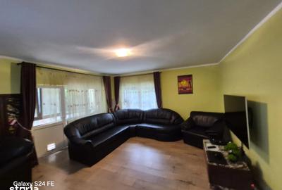 Apartament cu 4 camere de vânzare –bloc nou - 1