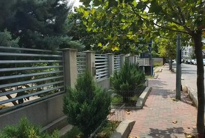 Apartament cu 2 camere decomandat în Titan