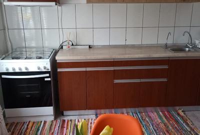Ocazie , de inchiriat  apartament 3 camere - 12