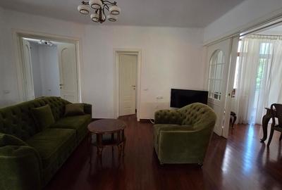 Apartament cu 4 camere decomandat, mobilat în Dorobanți