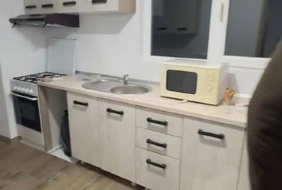 Casa cu 3 camere de închiriat - 1