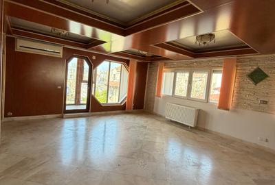 Piata Romana, 4 camere nemobilate, etaj 4/P+5, 115mp - 3