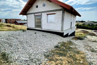 Casă individuală cu 3 camere în Cordău