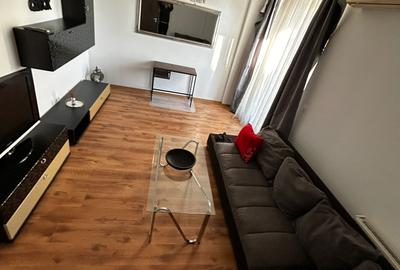 Apartament cu 2 camere decomandat în Complex Studențesc