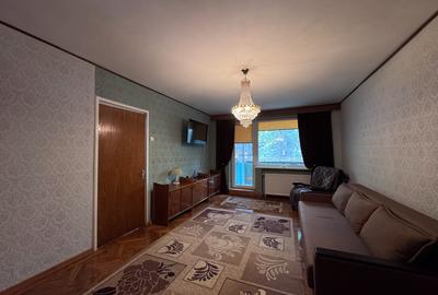 Apartament cu 3 camere decomandat, mobilat în Griviței