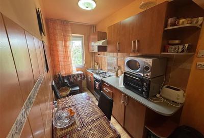 Apartament cu 2 camere, zona Rogerius - 3