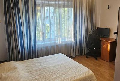 Apartament cu 4 camere decomandat în Dristor