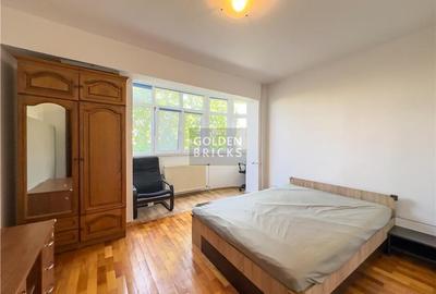 Apartament cu 3 camere semidecomandat, mobilat în Aviației