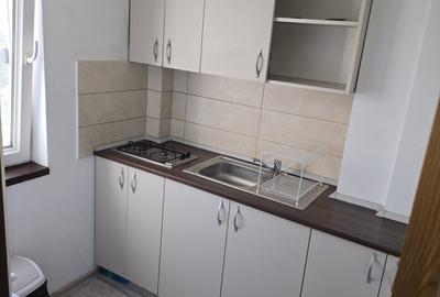 Garsoniera Confort 1 zona Gara Bacau - 4