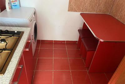 Garsoniera de vanzare , zona Spitalul Judetean Focsani , et 1 3 , 38 mp , renova - 10