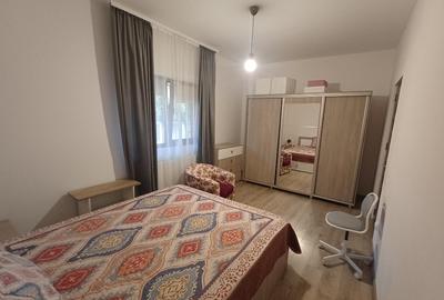 Apartament cu 2 camere decomandat, mobilat în Central