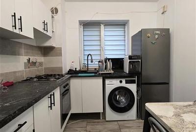 Apartament cu 2 camere decomandat în Tătărași