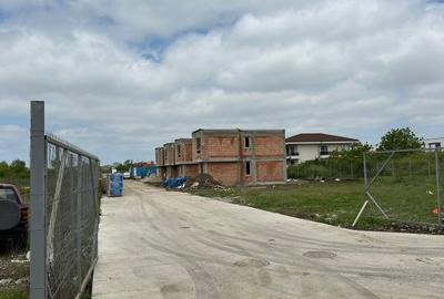 Teren Construcții intravilan de 584 mp, în Odăi
