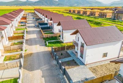 Casă individuală cu 4 camere în Tărlungeni