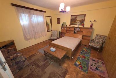 CASA DE VANZARE ZONA TABACOVICI - 1