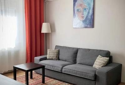 Apartament cu 2 camere semidecomandat, mobilat în Universitate