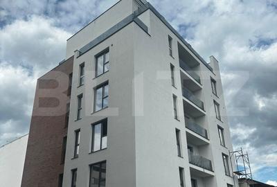 Apartament cu 4 camere semidecomandat în Mărăști