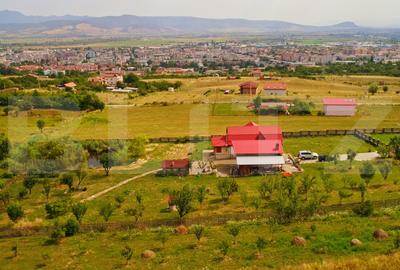 Teren Construcții intravilan de 614 mp, în Vulcan