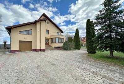 Casă individuală cu 5 camere în Hălchiu