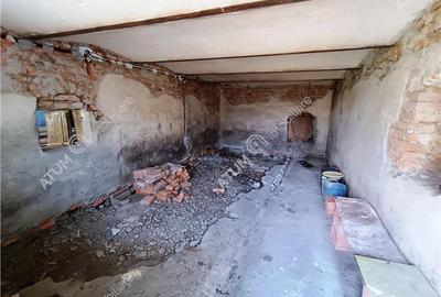 Casa cu 4 camere si 1650 mp teren la doar 30 km distanta de Sibiu - 32