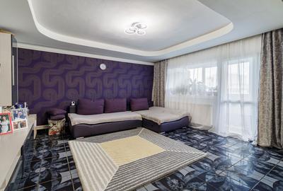 Apartament cu 3 camere decomandat, mobilat în Baicului
