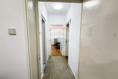 3 camere spațioase, aproape de metrou Piața Muncii - 8