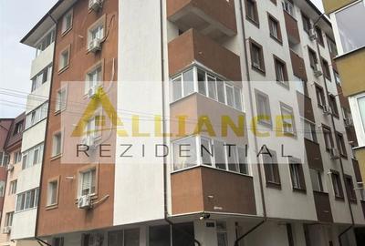 Apartament cu 2 camere decomandat, mobilat în Central