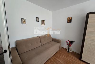 Apartament de vânzare | Zona TÂRGU CUCU | semidecomandat, 3 camere - 3