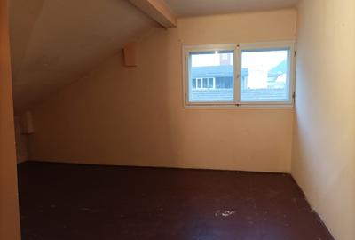 Apartament 3 camere liber la vanzare zona Central - 12