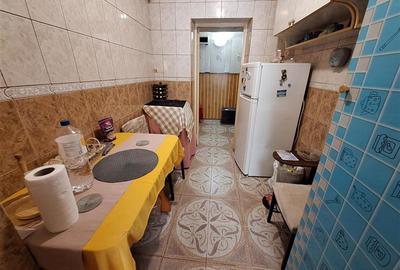 Apartament  2 camere semidecomandat , zona Milcov - 5