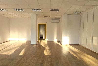 Spatiu Comercial Stradal su.70mp. vitrina, Piata Grivitei str.I.G.Duca - 4