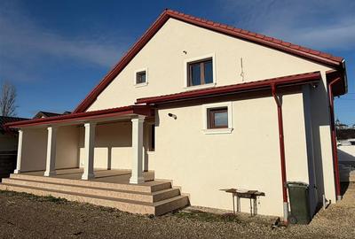 Vila deosebita Parter + Mansarda de vanzare in Odobesti - 5