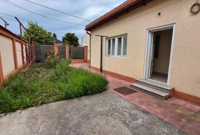 Casă individuală cu 3 camere în Tomis II