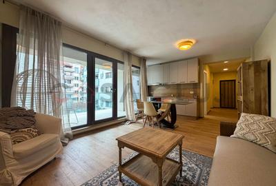 Apartament cu 3 camere semidecomandat, mobilat în Borhanci