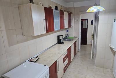 Apartament 3 camere Piața Centrală, etaj 3 - 4