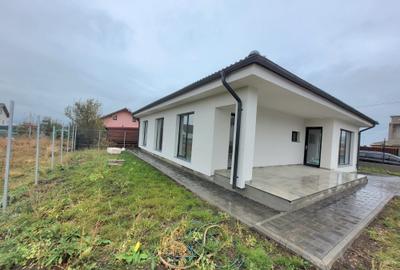 Casă Individuală pe Parter, Bod, Brașov | 3 Dormitoare & Încălzire în Pardoseala - 1