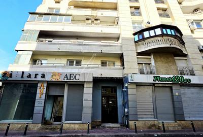 Eleganta urbana la Piata Unirii. O adresa, doua experiente de locuire - 19