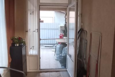 Garsoniera spatioasa la vila  zona Rahova  Carrefour Alexandriei Buc sector 5 - 9