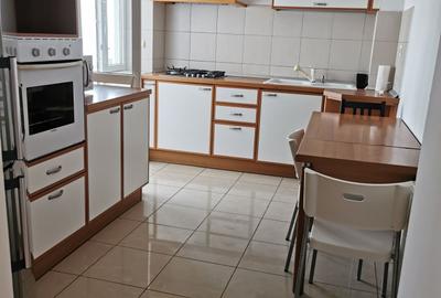 Unirii metrou - pet friendly- se accepta studenti - 9