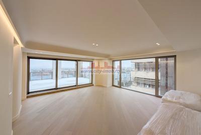 Apartament cu 5 camere decomandat în Băneasa
