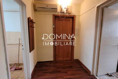 Vânzare apartament 3 camere, situat în Târgu Jiu, strada G-ral Christian Tell - 7