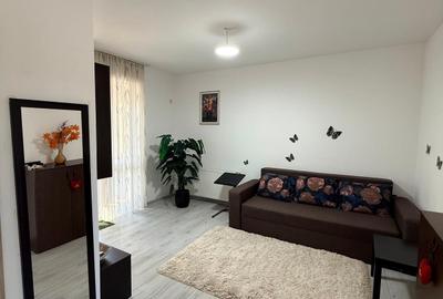 Apartament cu 2 camere decomandat în Roșu