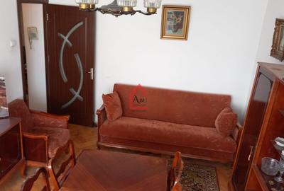 Apartament cu 3 camere, Decomandat, Zona Pacurari - 21