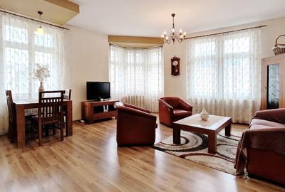 Apartament cu 2 camere decomandat, mobilat în Centrul Istoric