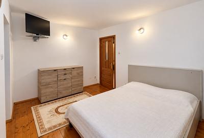 Proprietate deosebită | 387 mp construiți | 1.400 mp teren | Sistem fotovoltaic - 16