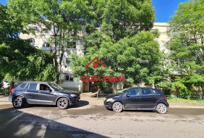 Garsoniera in Campina--220e - 1