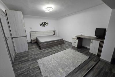 Garsonieră decomandată, mobilată în Vitan