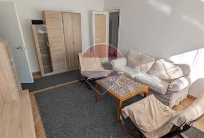 Apartament cu 3 camere semidecomandat, mobilat în Grigorescu