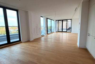 Apartament cu 4 camere decomandat în Pipera